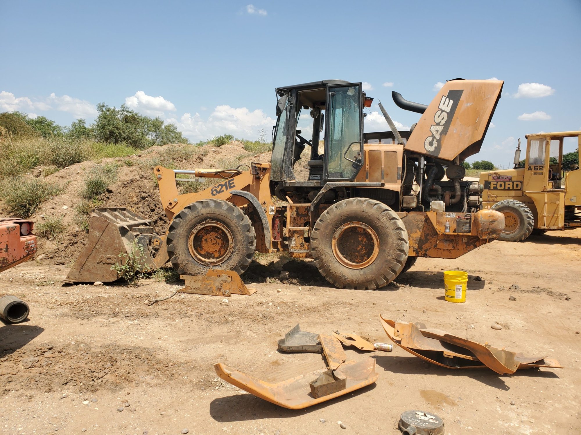 Case wheel loader repair on job site San Antonio Texas A.L. Boeck and Co.